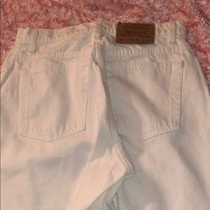 LEVI’s white jeans
